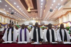 Catholics urged to be cautious over Anglican schism