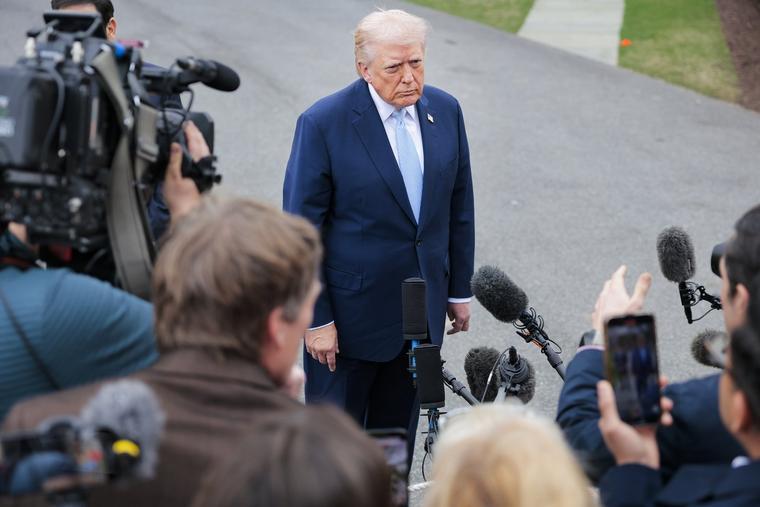 Trump After Pope Leo XIV’s Call for Ceasefire in Iran: ‘We’re Not Looking to Do That’