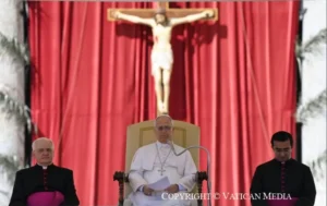 Leo XIV Welcomes U.S.-Iran Two-Week Ceasefire