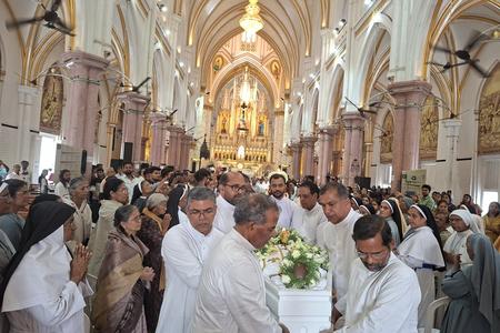 India Mourns Priest-Physician Who Built Hospital, Founded Blood Donation Movement
