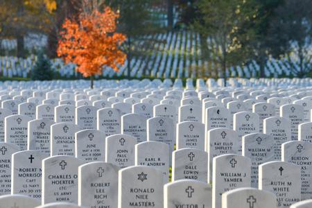 Lawmaker Calls for Allowing Crucifix Symbol on Veterans’ Headstones