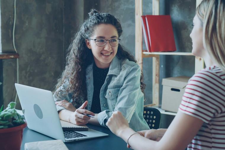 Ex-Banker Prepares Gen Z-ers for Life After College