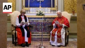 Pope prays with Archbishop of Canterbury Sarah Mullally in historic encounter, vows dialogue