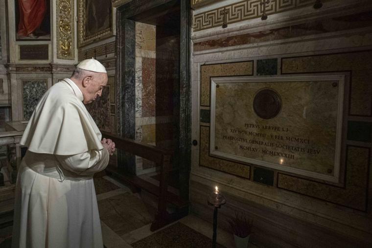 Free Book Reflects on Pope Francis’ Teachings on Religious Life