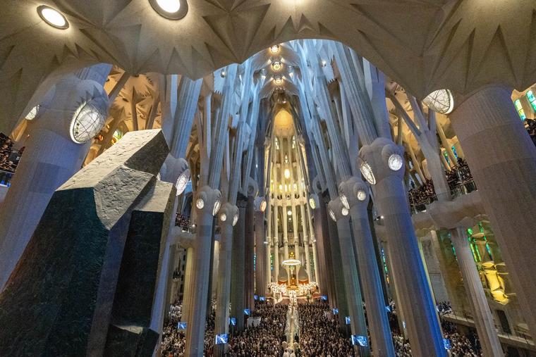 Pope Leo’s Illuminating Evening at La Sagrada Familia