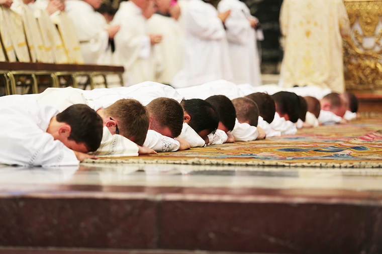A Clerical Abuse Survivor’s Thank-You to Faithful Priests