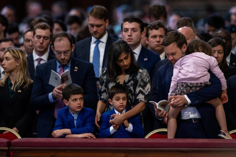 US Vice President, Second Lady Share Family Mass Attendance Practices