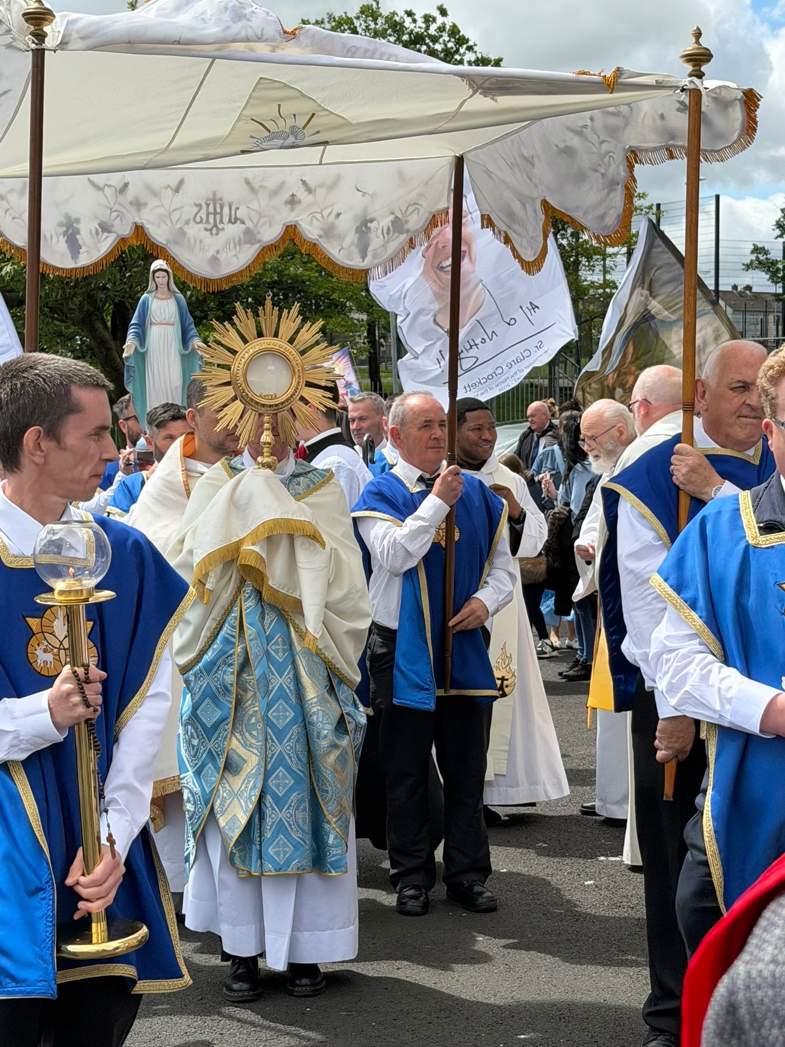 Northern Ireland City Leads First Coordinated Worldwide Marian Eucharistic Procession