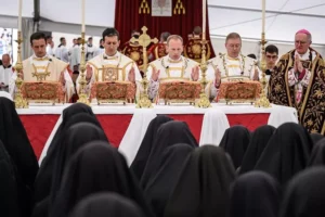 SSPX consecrates bishops in defiance of Rome’s schism warning
