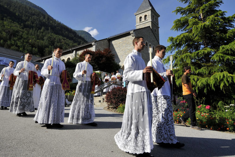 What Is the SSPX? A Look at the Traditionalist Catholic Group in Schism With the Church