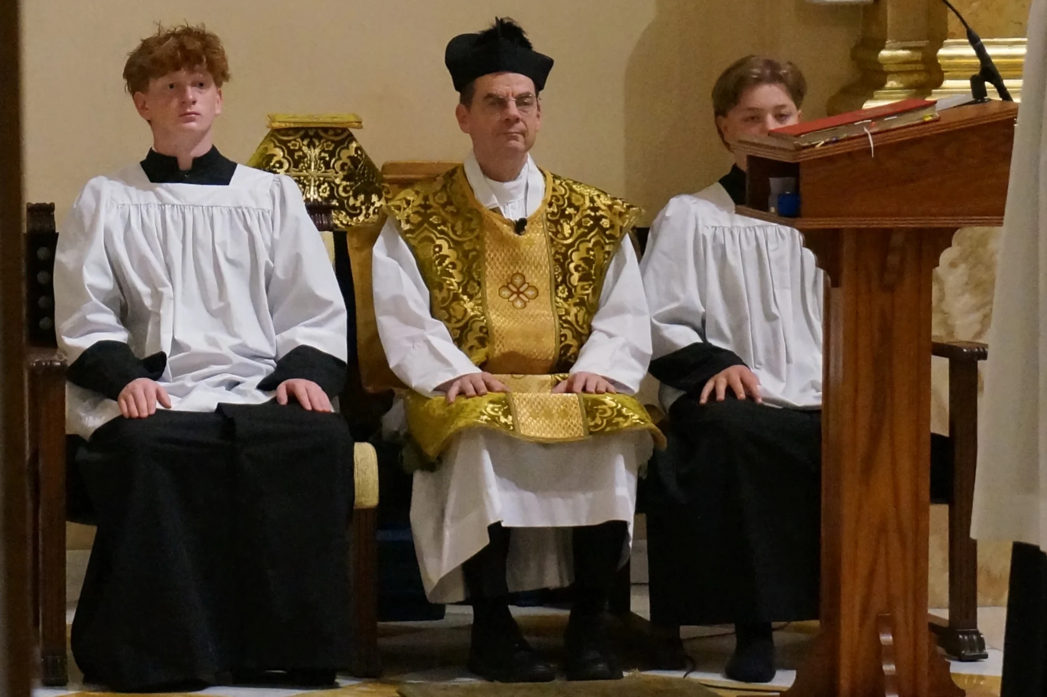 Latin Mass, but faithful to the pope: A Minnesota church shows a different way during schism crisis