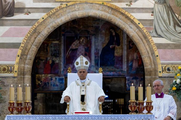 EWTN News Explains: What Does It Mean That the Pope Is Both Head of State and Head of the Church?