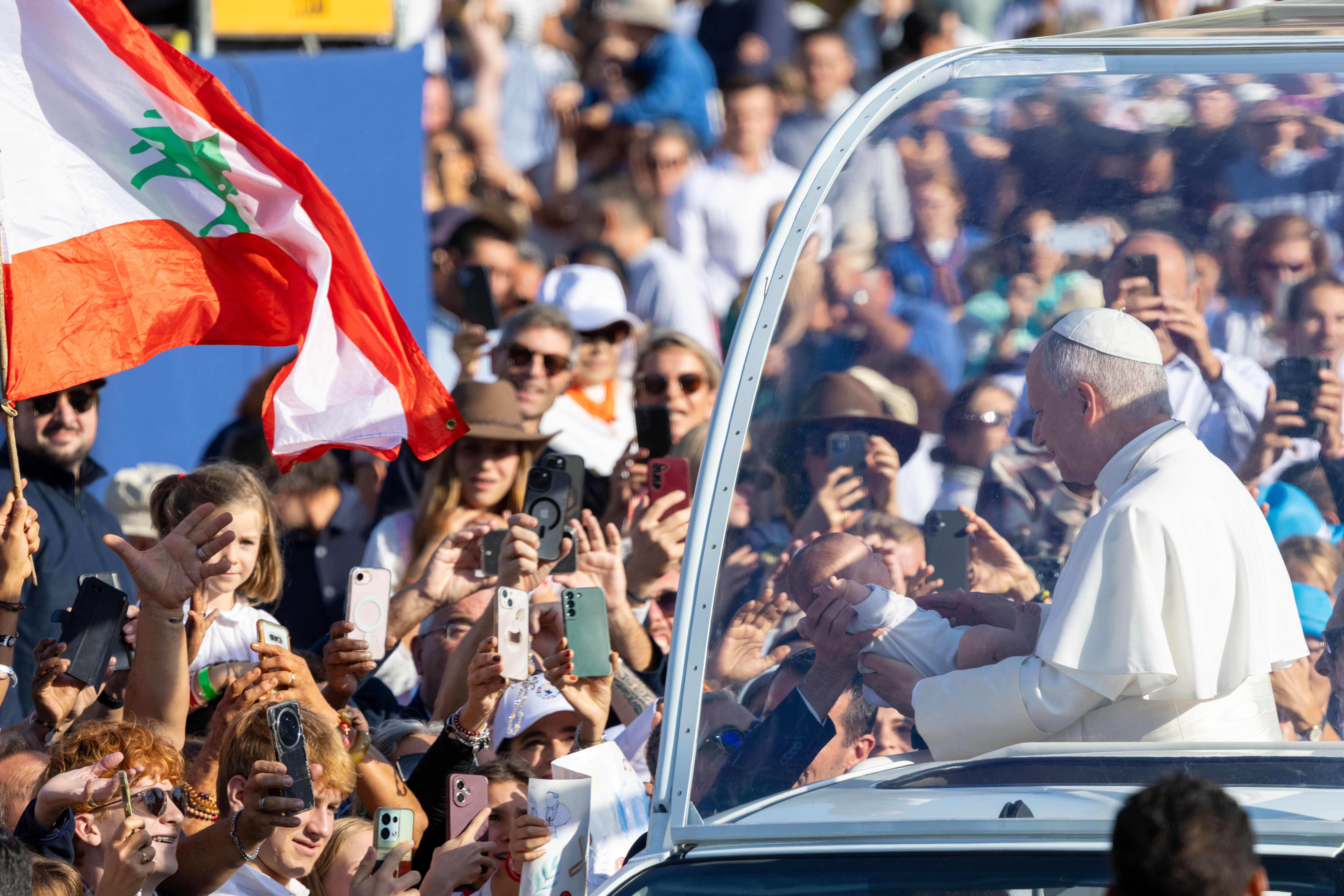 PHOTOS: Mass With Pope Leo XIV in Lourdes