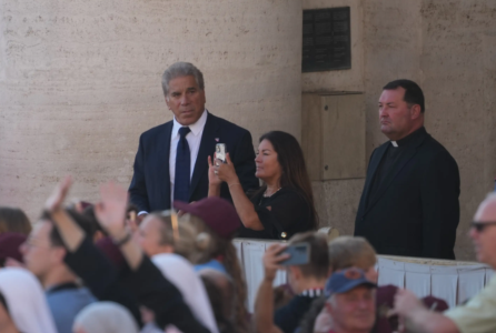 Hulk star Lou Ferrigno fulfils childhood dream meeting with Pope Leo XIV