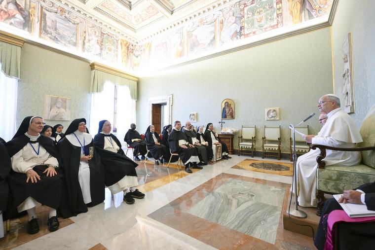 Pope Leo XIV to Contemplative Nuns: In a World of Speed, Silence Is Precious