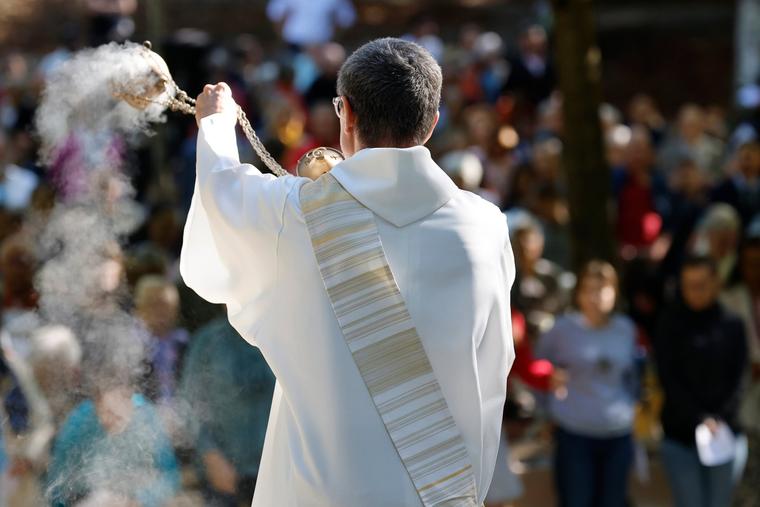 ‘Repair My Church’: A Priest’s 25 Years as a Deacon With St. Francis