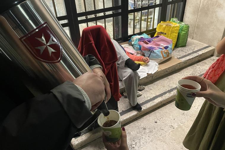 Young Members of the Order of Malta Help the Homeless in St. Peter’s Square